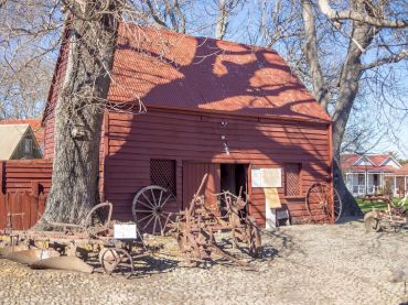 Cobblestones Early Settlers Museum